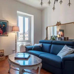  Apartamento Santa Maria Maggiore Roomy And Bright Flat